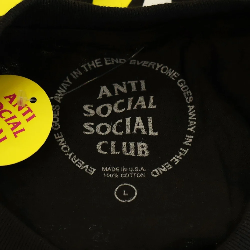 ANTI SOCIAL SOCIAL CLUBとは ダサいって本当 人気の理由や歴代コラボも解説 WARDROBE NEWS by ブリング