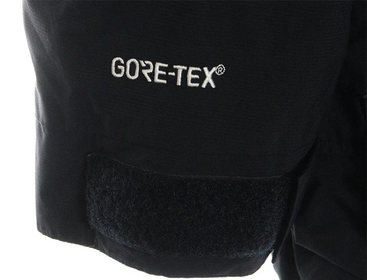 買取専門店が教える】ノースフェイス偽物の見分け方は？タグやロゴを