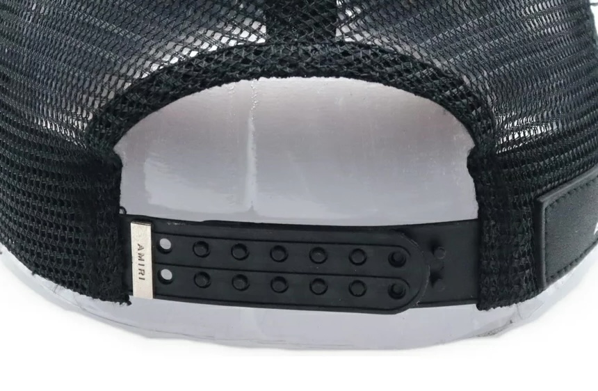 アミリ（AMIRI）キャップの偽物を見分ける5つのポイント！ロゴ刺繍や