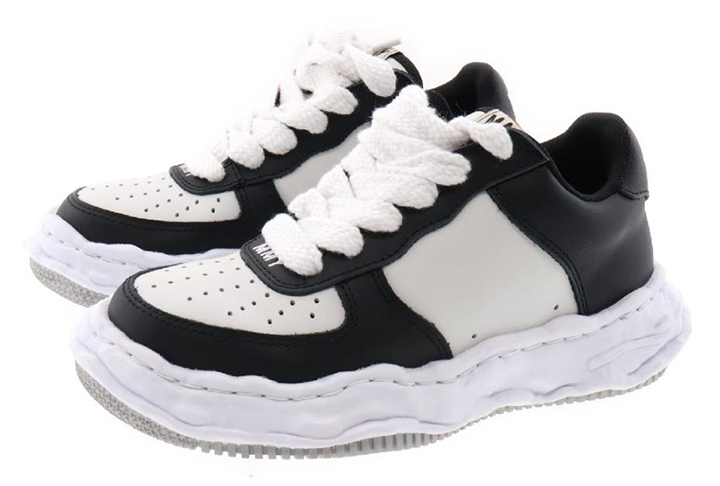 ミハラヤスヒロの偽物見分け方！ブレイキーはインソールやシュータンに