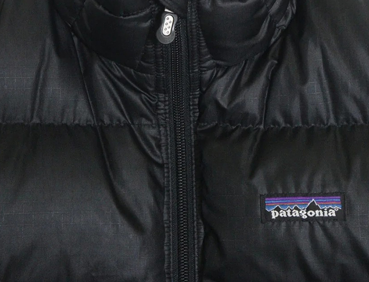 パタゴニアエッセンシャルプルオーバー 刺繍タグ 希少 2025年