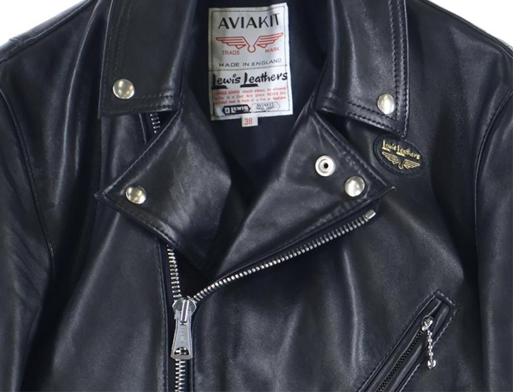 ルイスレザーズの象徴的なファスナーと重厚感のある金属パーツのディテール。